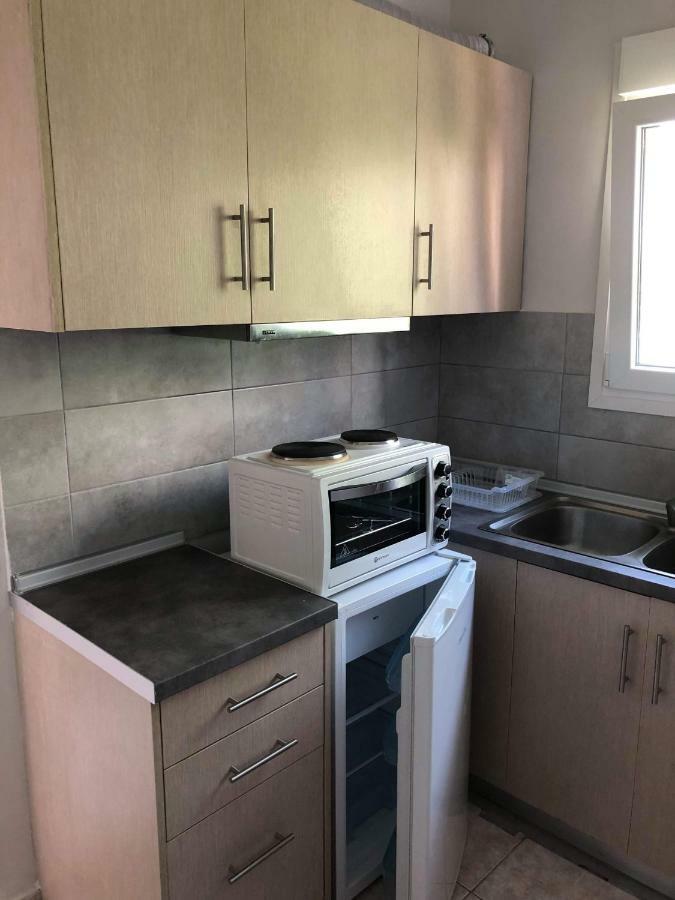 Samakovlis Apartments ネア・ミカニオーナ エクステリア 写真