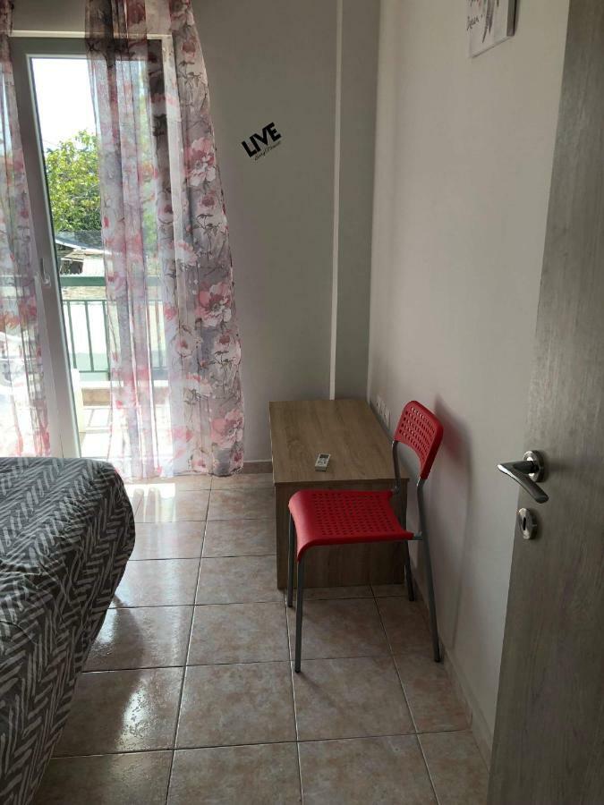 Samakovlis Apartments ネア・ミカニオーナ エクステリア 写真
