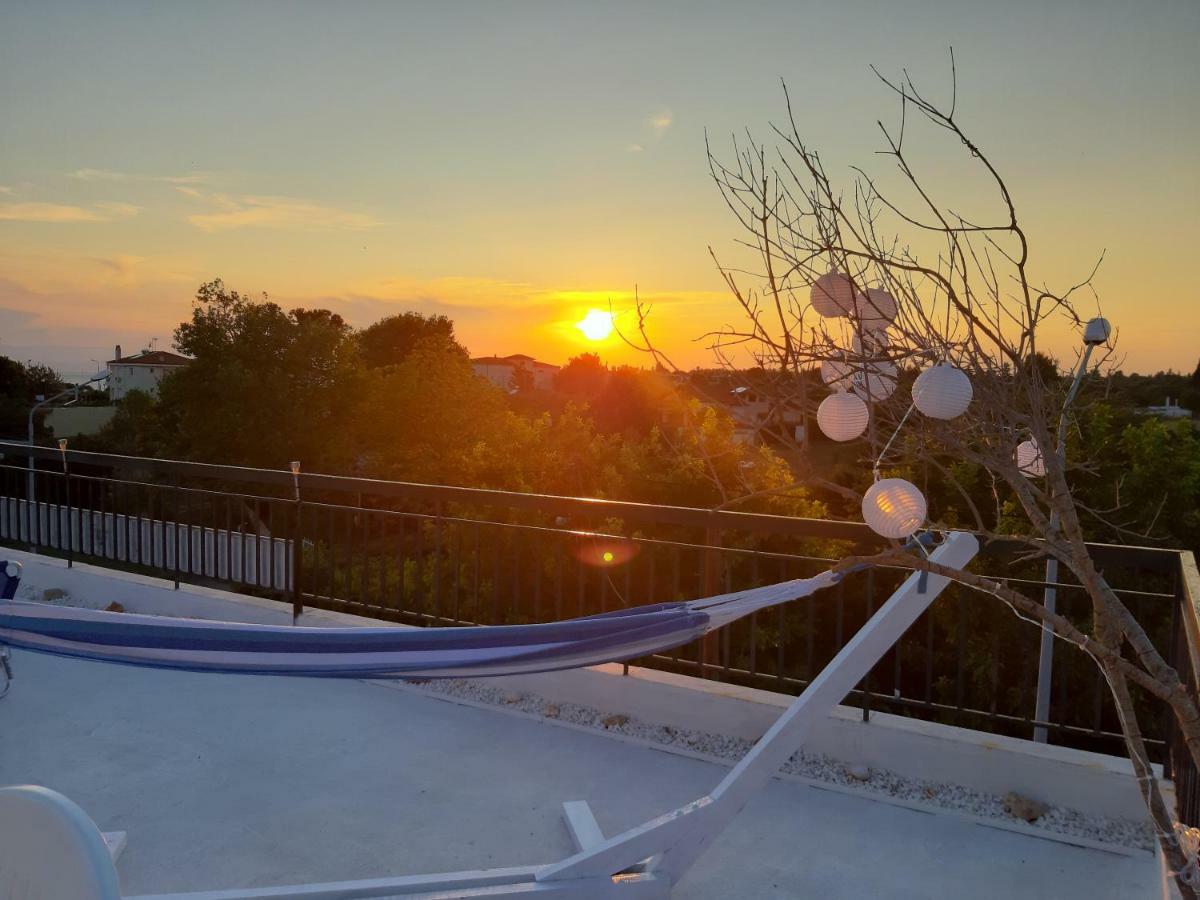 Samakovlis Apartments ネア・ミカニオーナ エクステリア 写真